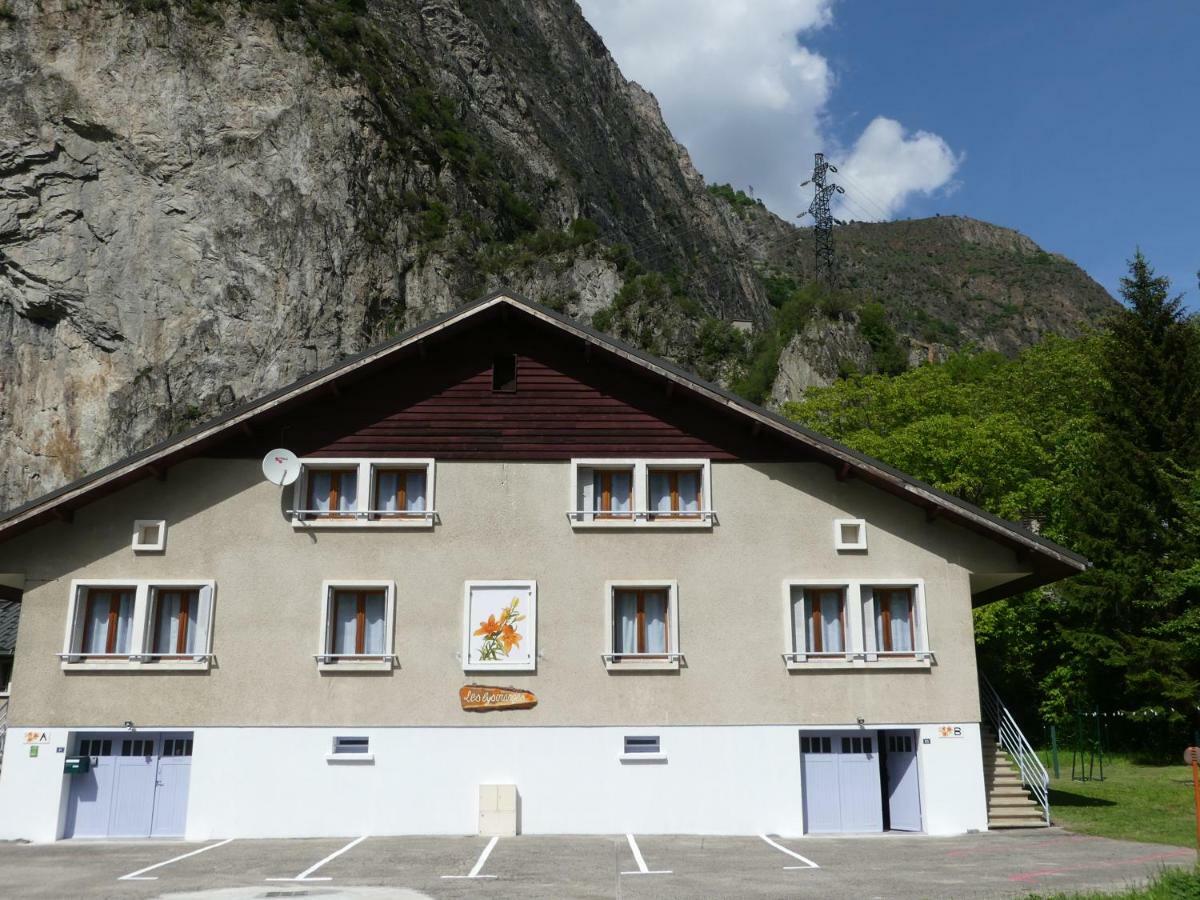 Appartement Les Lys Orangés à Le Bourg-dʼOisans Extérieur photo